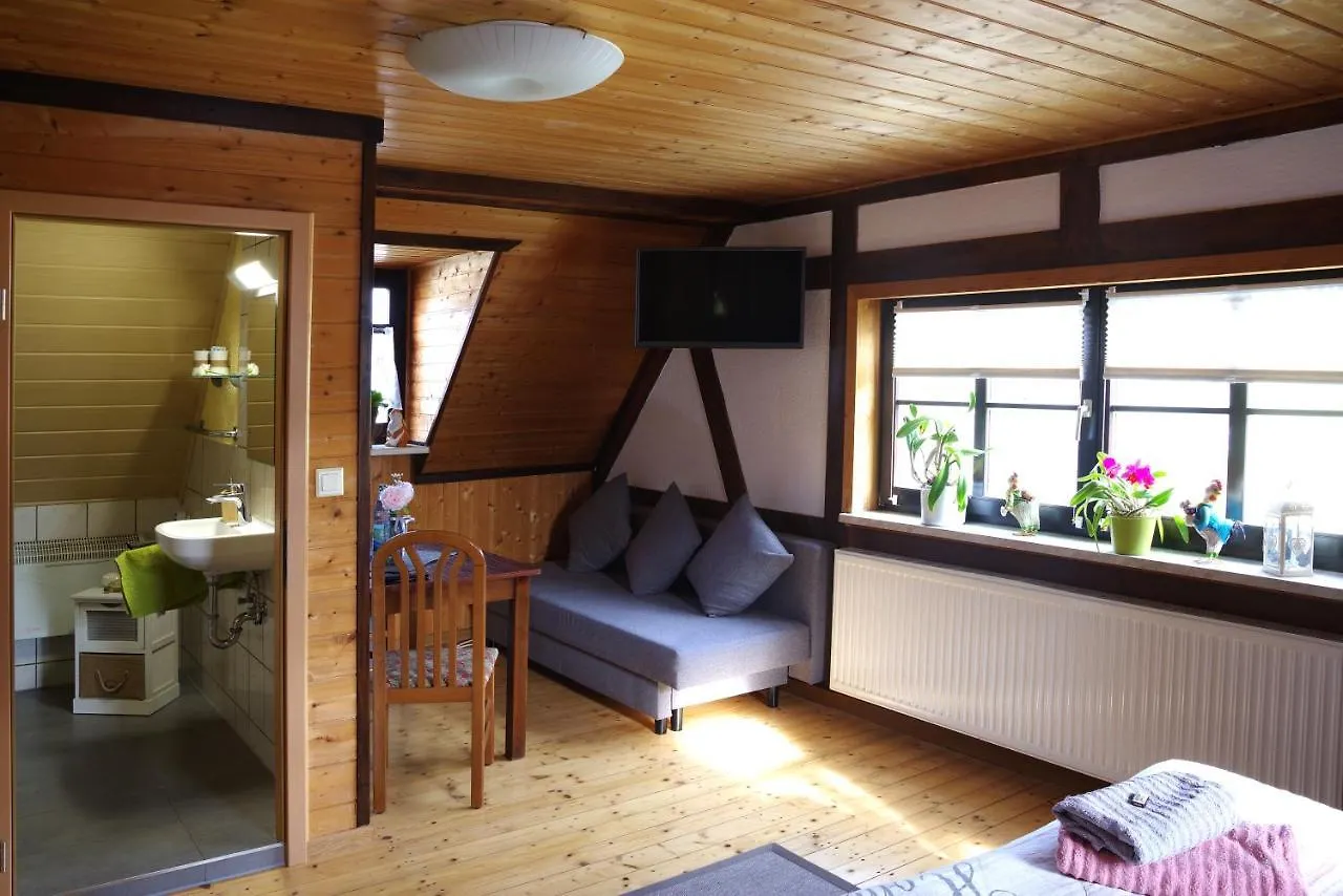 ゲストハウス Wirtschaft & Pension Zum Huthaus シュネーベルク