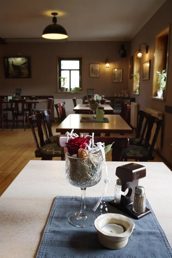 ゲストハウス Wirtschaft & Pension Zum Huthaus シュネーベルク ドイツ